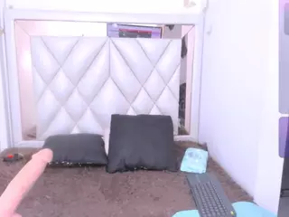 Dianamilf's Live Sex Cam Show