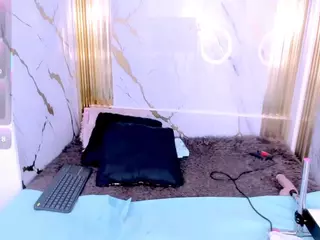 Dianamilf's Live Sex Cam Show