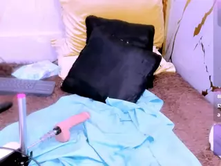 Dianamilf's Live Sex Cam Show