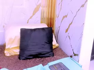 Dianamilf's Live Sex Cam Show