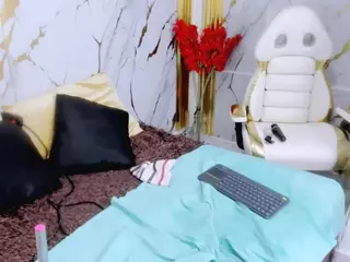 Dianamilf's Live Sex Cam Show