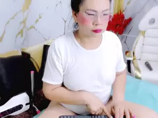 Dianamilf's Live Sex Cam Show