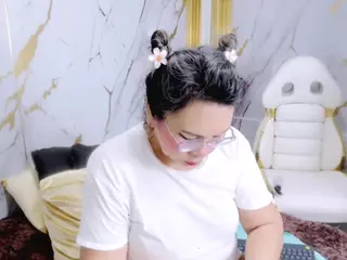 Dianamilf's Live Sex Cam Show