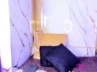 Dianamilf's Live Sex Cam Show
