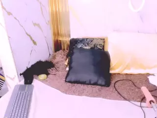 Dianamilf's Live Sex Cam Show