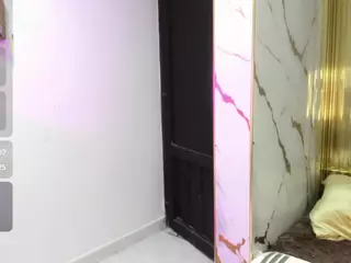 Dianamilf's Live Sex Cam Show