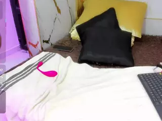 Dianamilf's Live Sex Cam Show