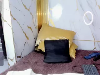 Dianamilf's Live Sex Cam Show