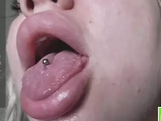 you-dreams's Live Sex Cam Show