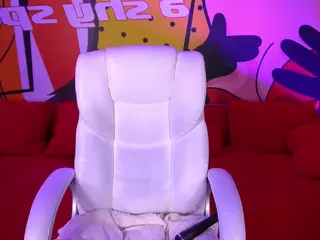 DaenerysDaen's Live Sex Cam Show