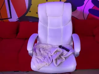 DaenerysDaen's Live Sex Cam Show