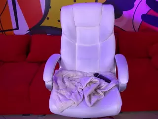 DaenerysDaen's Live Sex Cam Show
