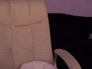 DaenerysDaen's Live Sex Cam Show