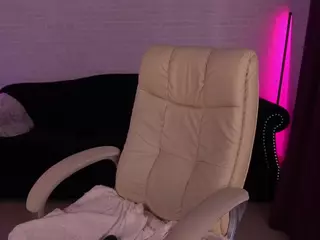 DaenerysDaen's Live Sex Cam Show