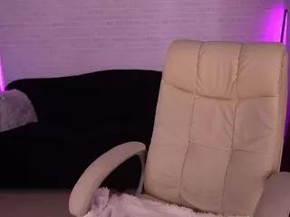 DaenerysDaen's Live Sex Cam Show