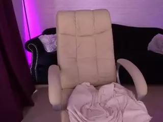 DaenerysDaen's Live Sex Cam Show