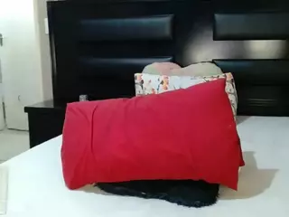 QueenNicky1's Live Sex Cam Show