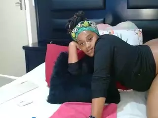 QueenNicky1's Live Sex Cam Show
