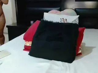QueenNicky1's Live Sex Cam Show