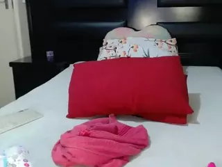 QueenNicky1's Live Sex Cam Show