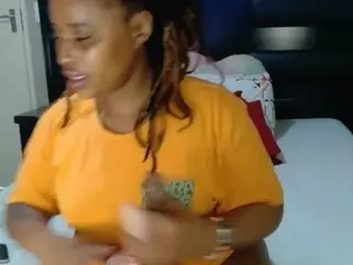 QueenNicky1's Live Sex Cam Show
