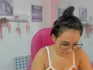 ANTONELLAKLING's Live Sex Cam Show