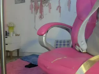 ANTONELLAKLING's Live Sex Cam Show
