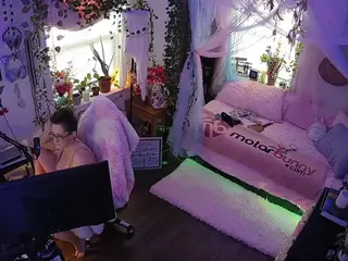 voyeurcam veccasalt 01's Live Sex Cam Show