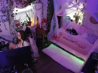voyeurcam veccasalt 01's Live Sex Cam Show