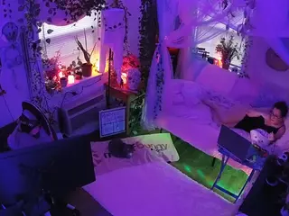 voyeurcam veccasalt 01's Live Sex Cam Show