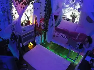 voyeurcam veccasalt 01's Live Sex Cam Show