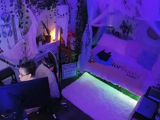 voyeurcam veccasalt 01's Live Sex Cam Show