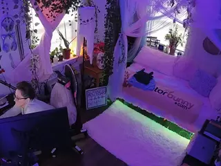 voyeurcam veccasalt 01's Live Sex Cam Show