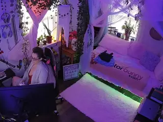 voyeurcam veccasalt 01's Live Sex Cam Show