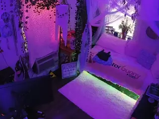 voyeurcam veccasalt 01's Live Sex Cam Show