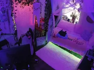 voyeurcam veccasalt 01's Live Sex Cam Show