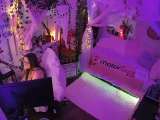 voyeurcam veccasalt 01's Live Sex Cam Show