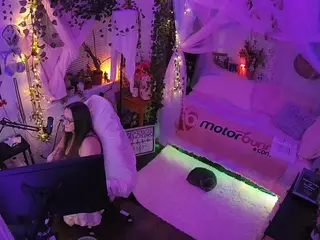 voyeurcam veccasalt 01's Live Sex Cam Show