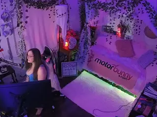 voyeurcam veccasalt 01's Live Sex Cam Show