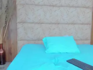 AntonellaRusso's Live Sex Cam Show