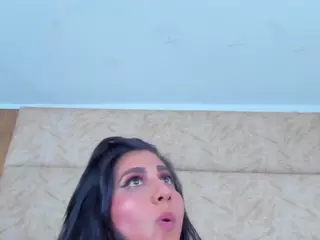 AntonellaRusso's Live Sex Cam Show