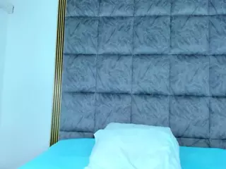 AntonellaRusso's Live Sex Cam Show