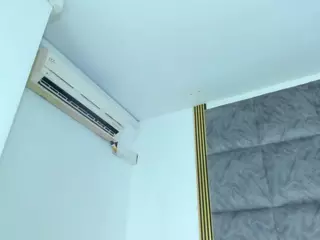 AntonellaRusso's Live Sex Cam Show
