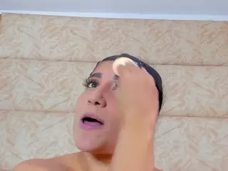 AntonellaRusso's Live Sex Cam Show