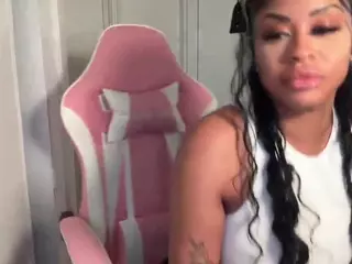 Sweet Stufff's Live Sex Cam Show