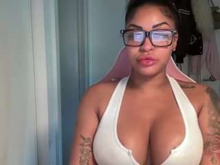 Live cam show with Sweet Stufff