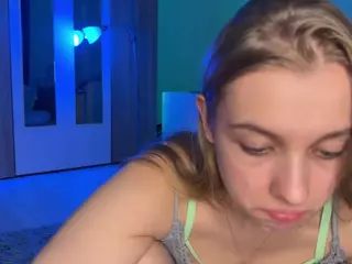 jucielussie's Live Sex Cam Show