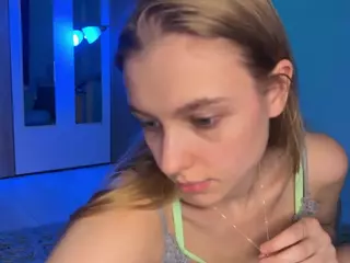 jucielussie's Live Sex Cam Show