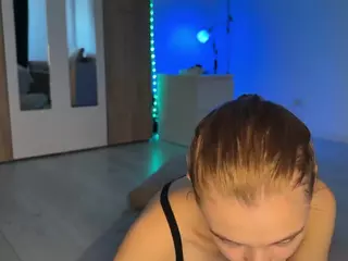jucielussie's Live Sex Cam Show