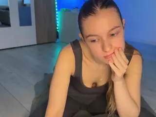 jucielussie's Live Sex Cam Show